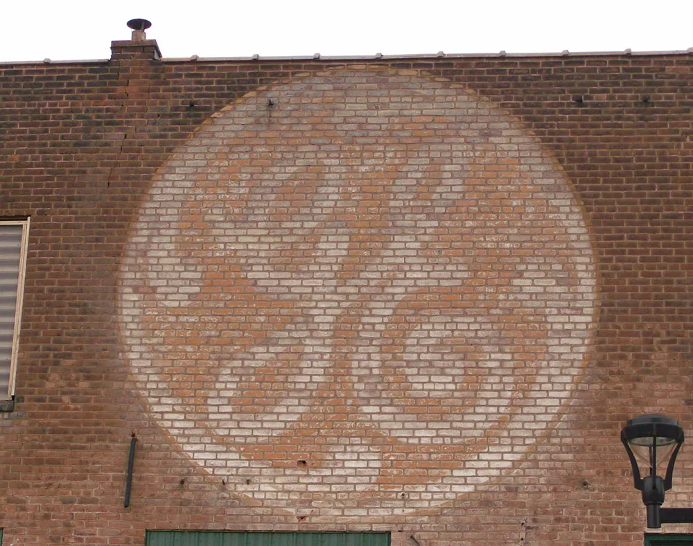 Photo by Mike Meyer, sign painter, Mezeppa, Minnesota